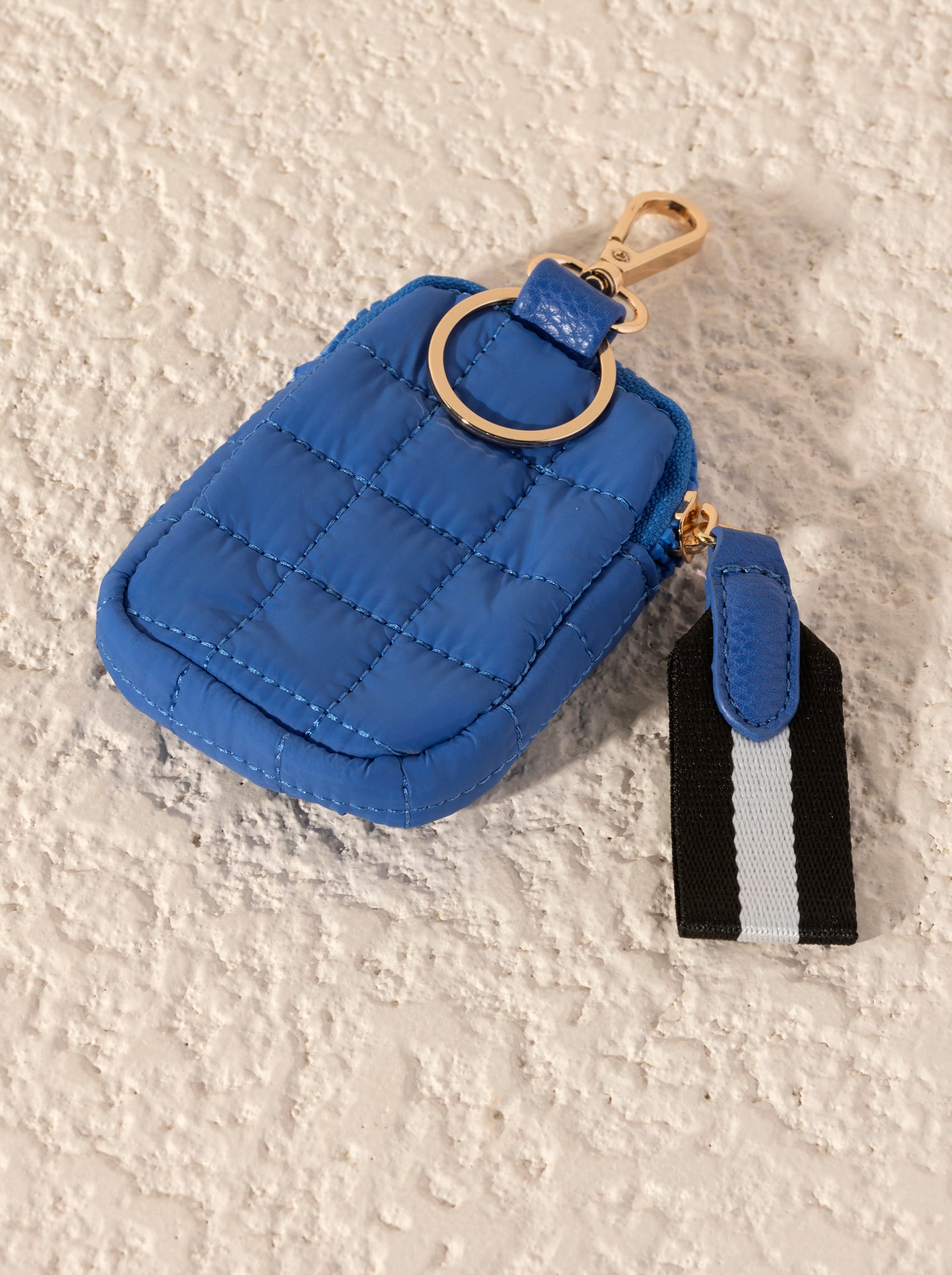 Shiraleah Ezra Clip-On Pouch ULTRAMARINE