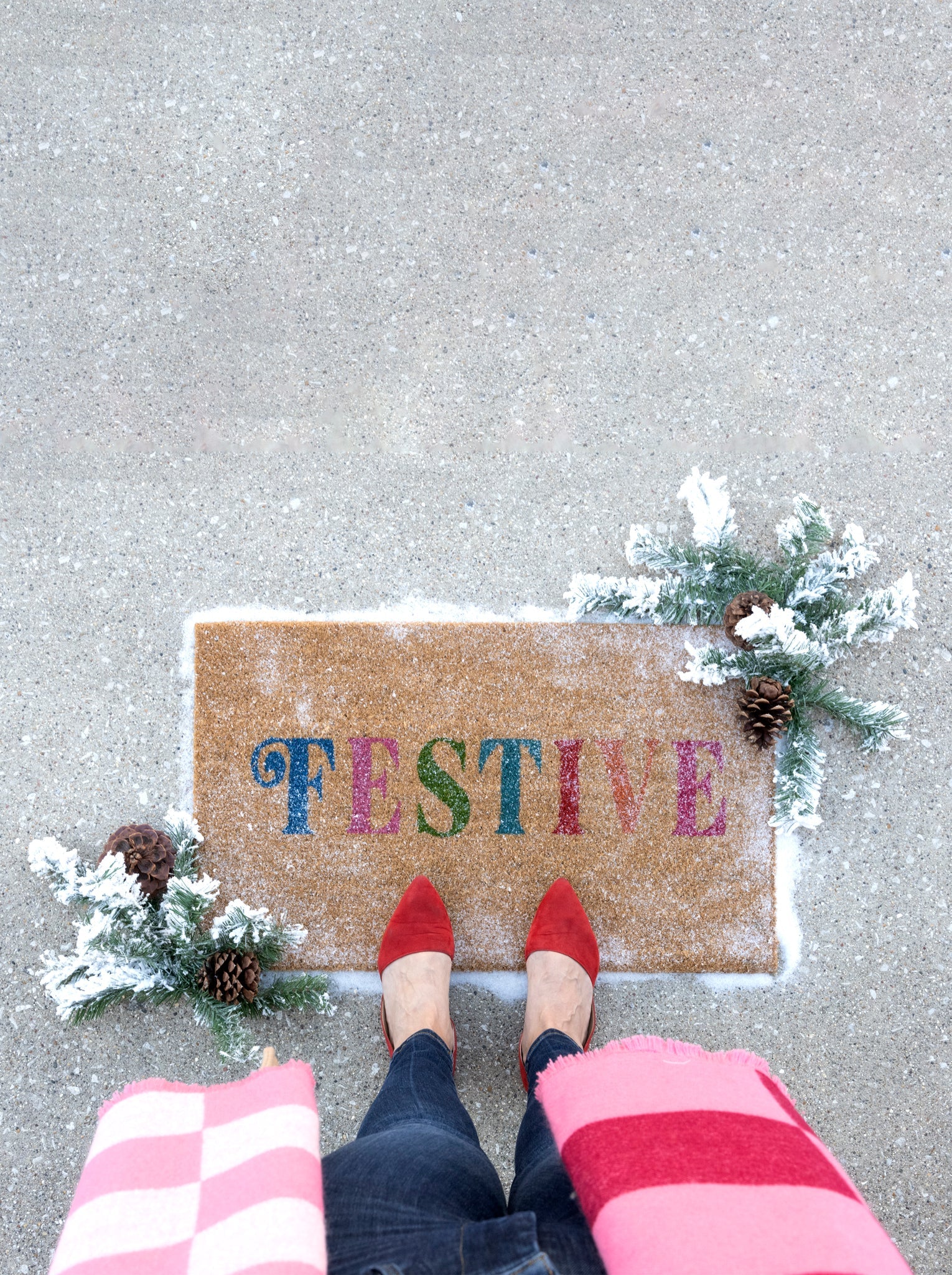 Shiraleah "Festive" Holiday Doormat, Natural