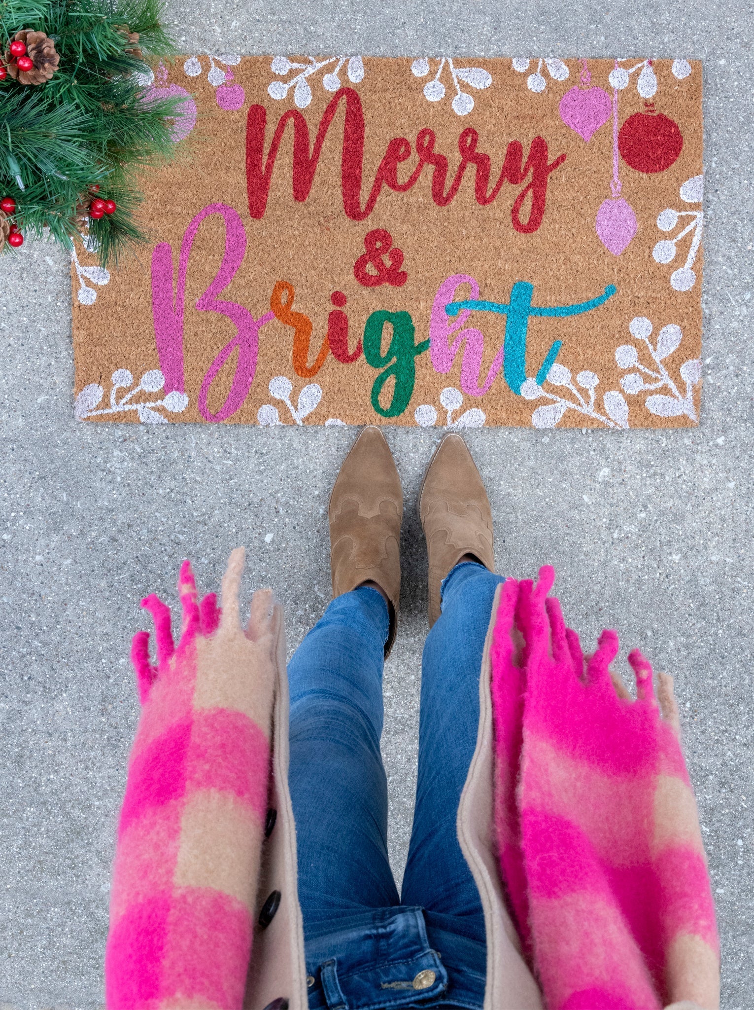 Shiraleah "Merry & Bright" Doormat, Multi