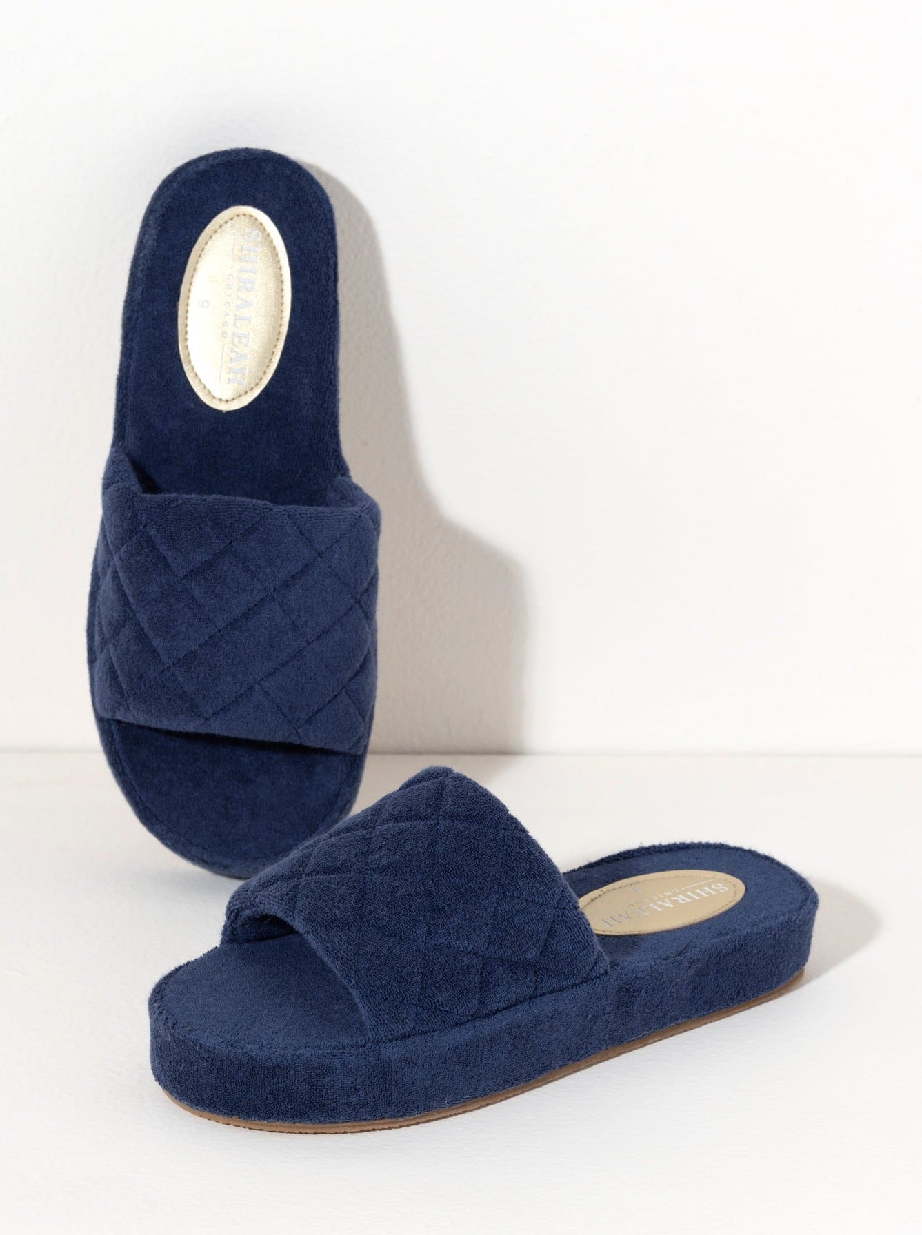 Shiraleah Sol Terrycloth Pool Slides, Navy