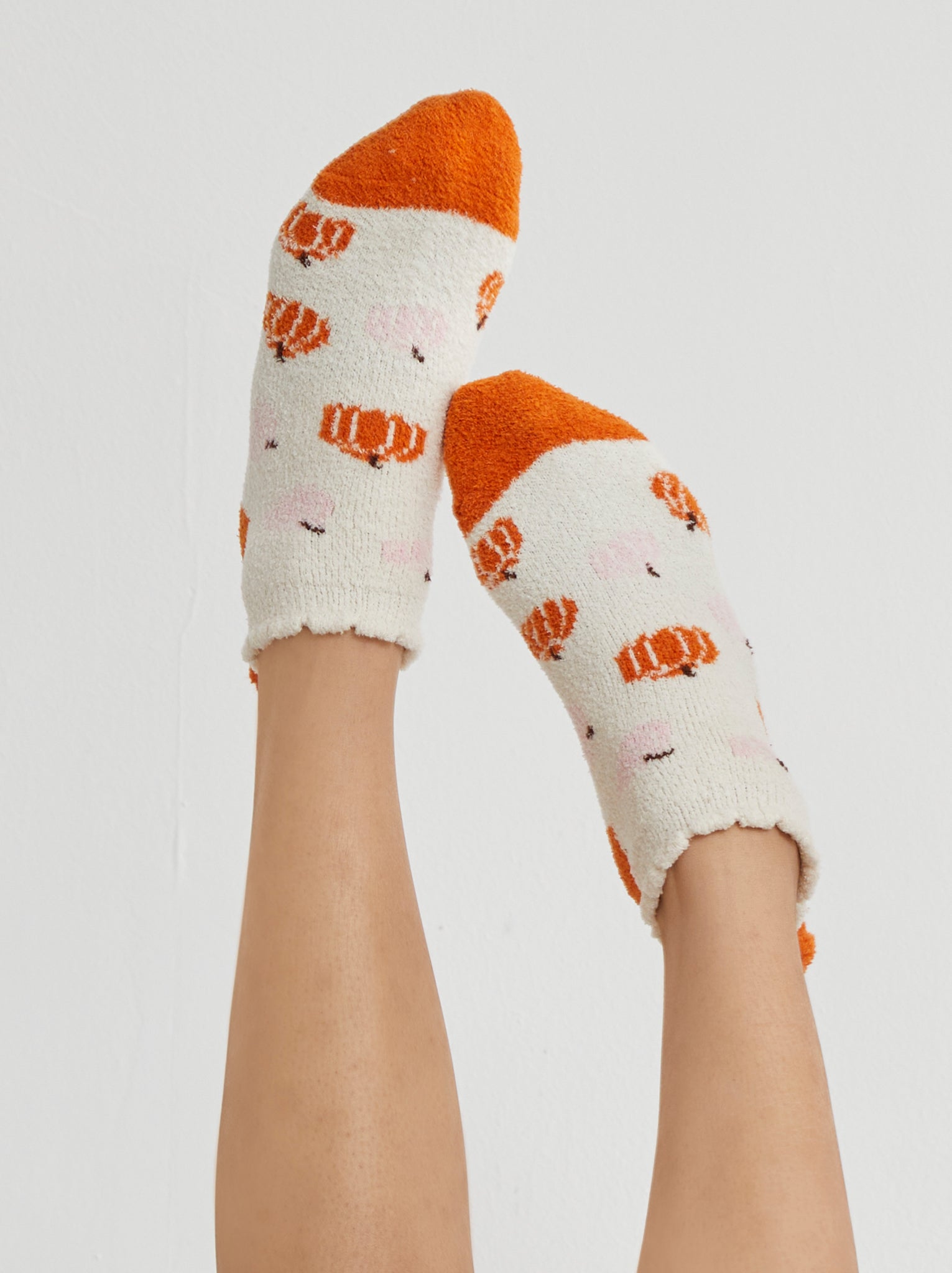 Shiraleah Pumpkin Home Socks, Ivory