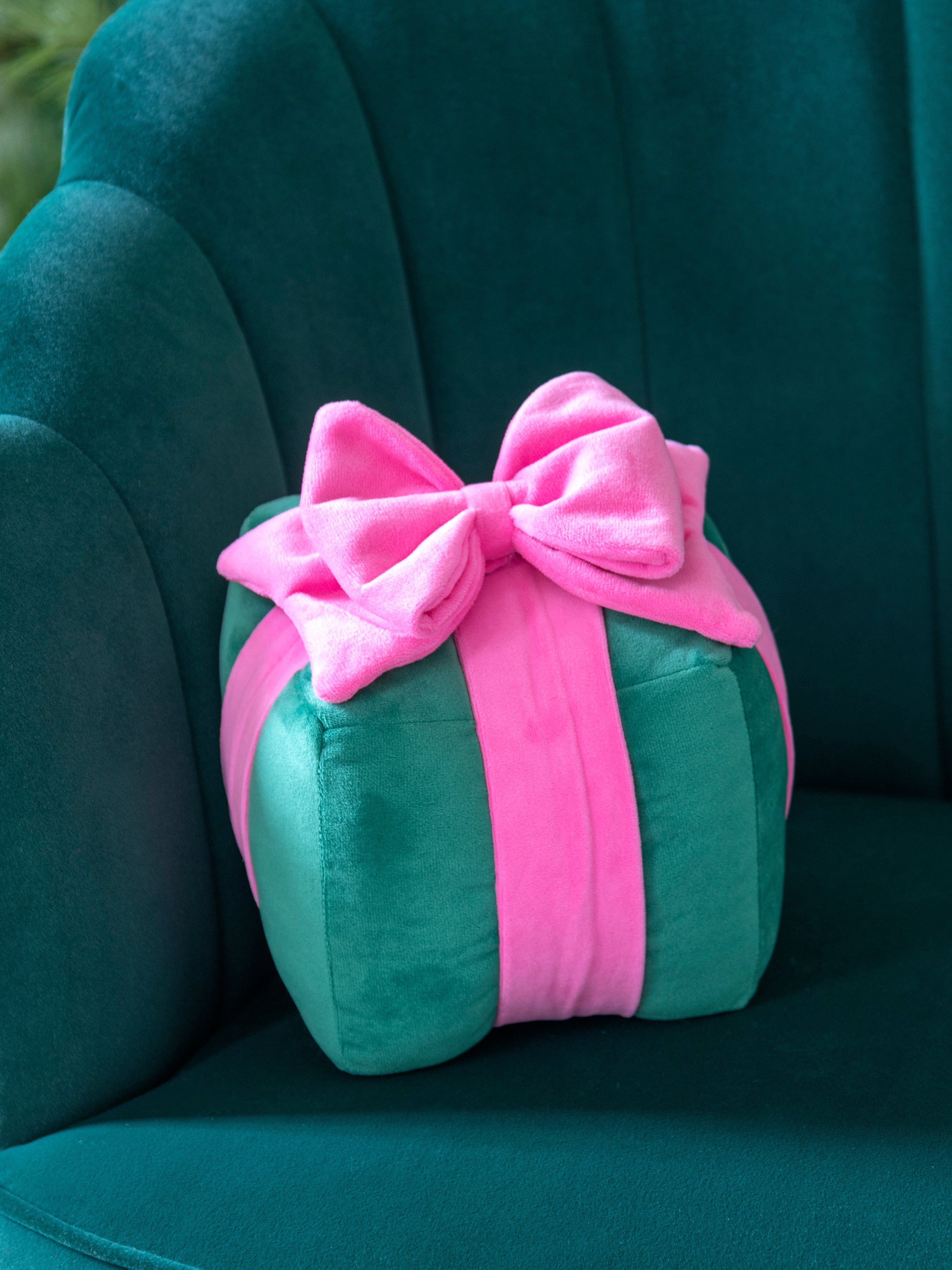 Shiraleah Gift Box Small Pillow, Green