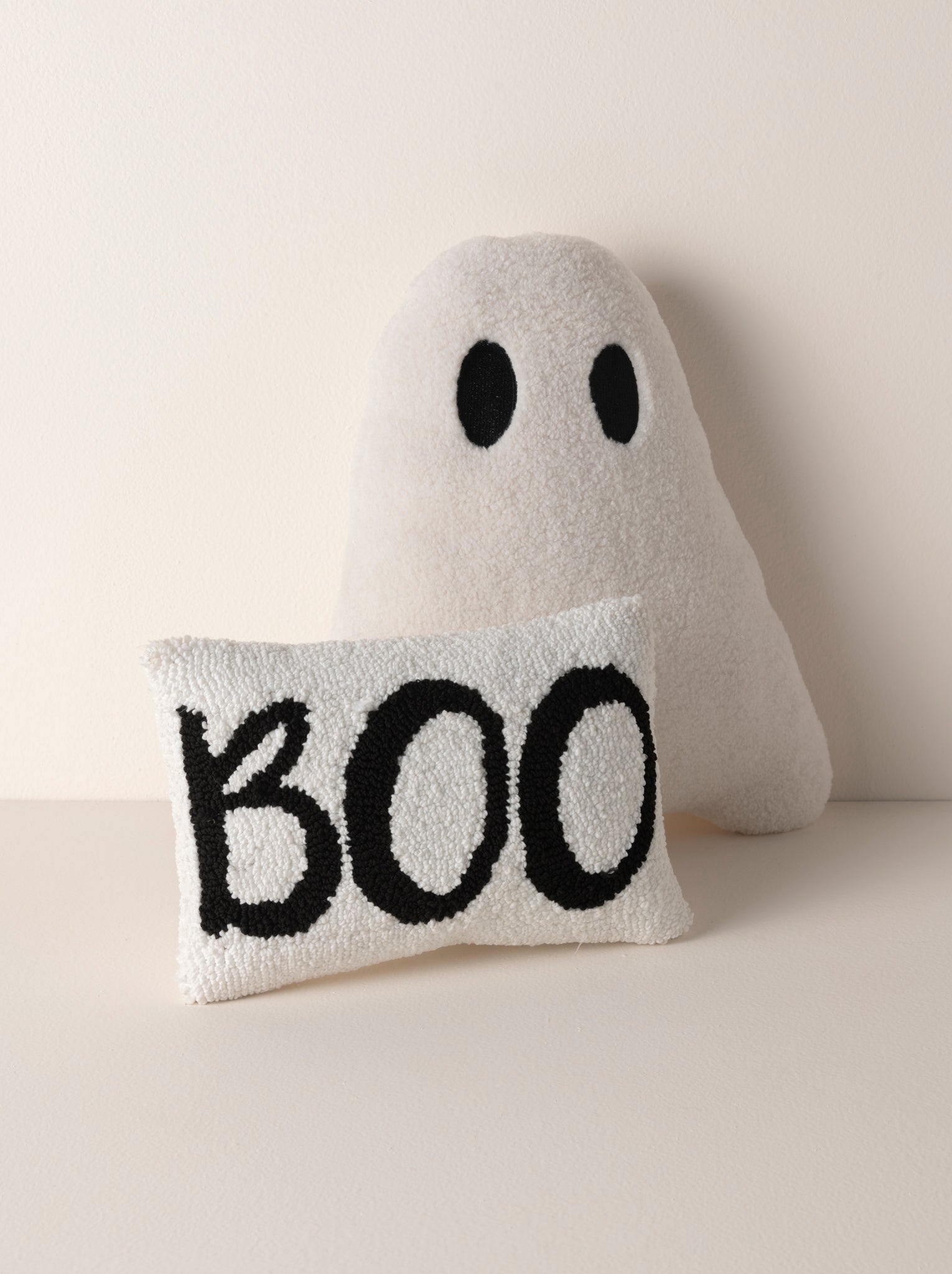 Shiraleah Ghost Pillow, Ivory