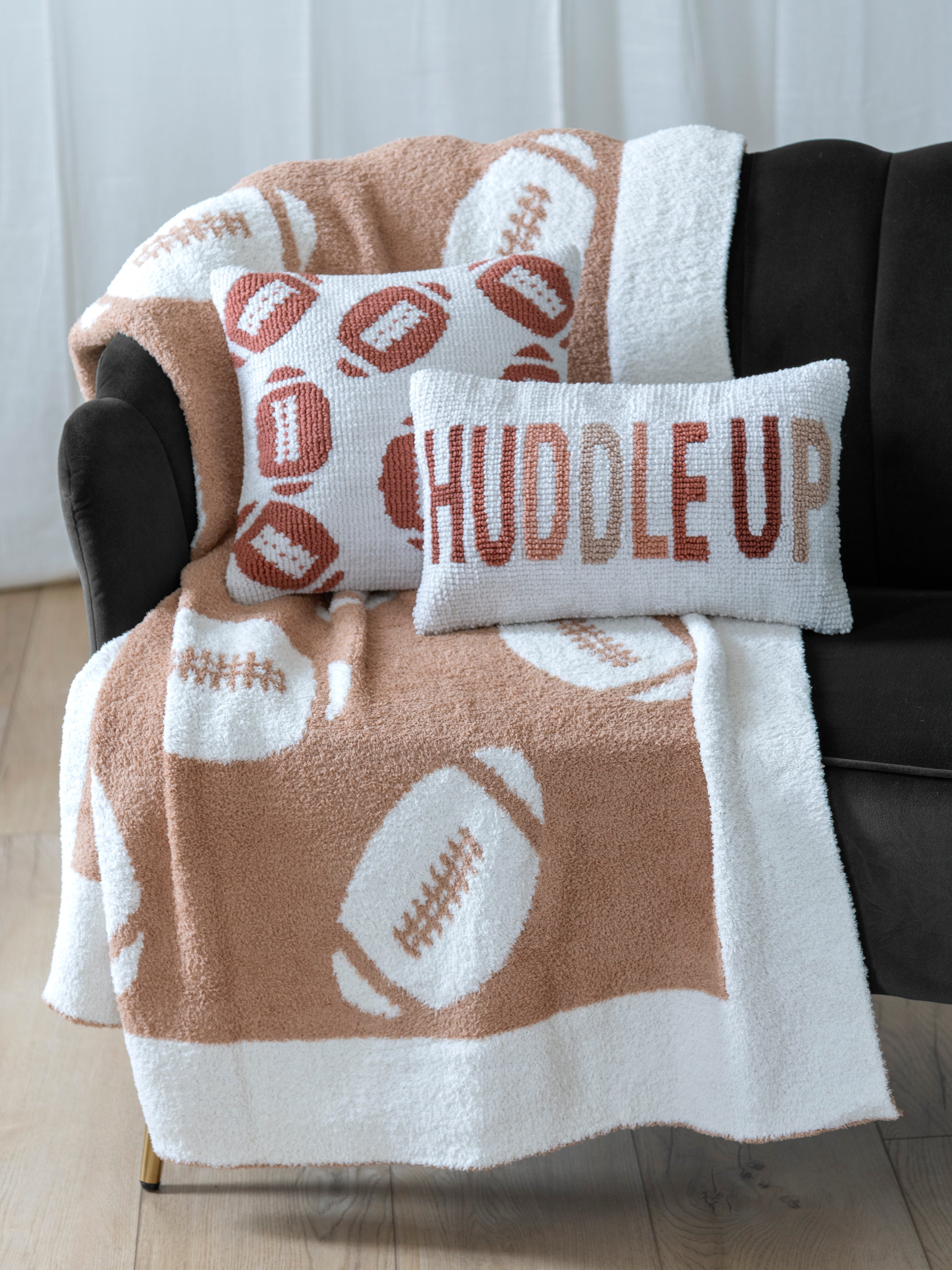 Shiraleah "Huddle Up" Pillow, Ivory