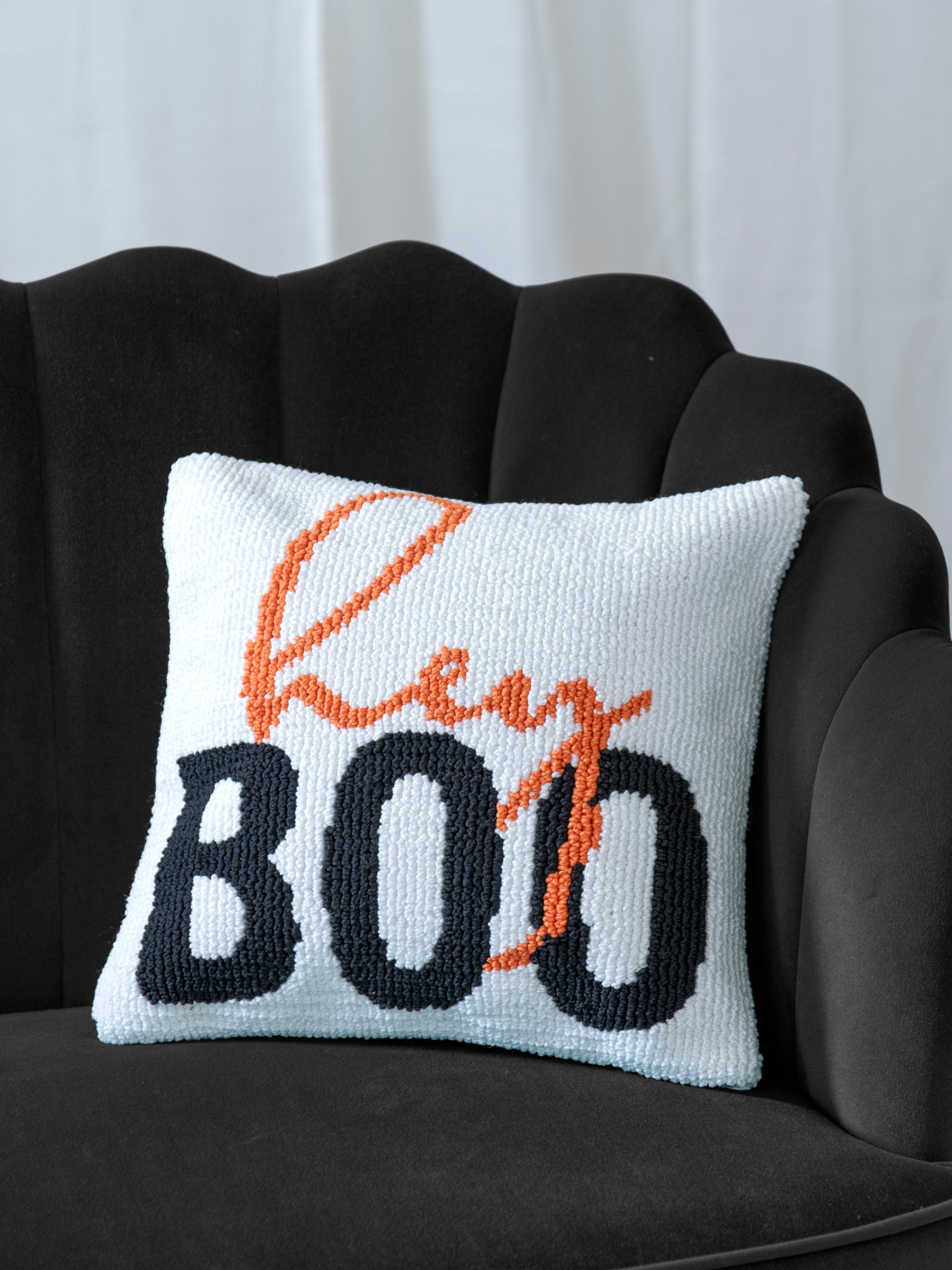 Shiraleah "Hey Boo" Pillow, Ivory